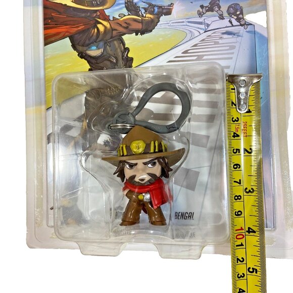 Overwatch #1 McCree Train Hopper Comic Book & Bag Clip Figure Blizzard - Picture 4 of 5